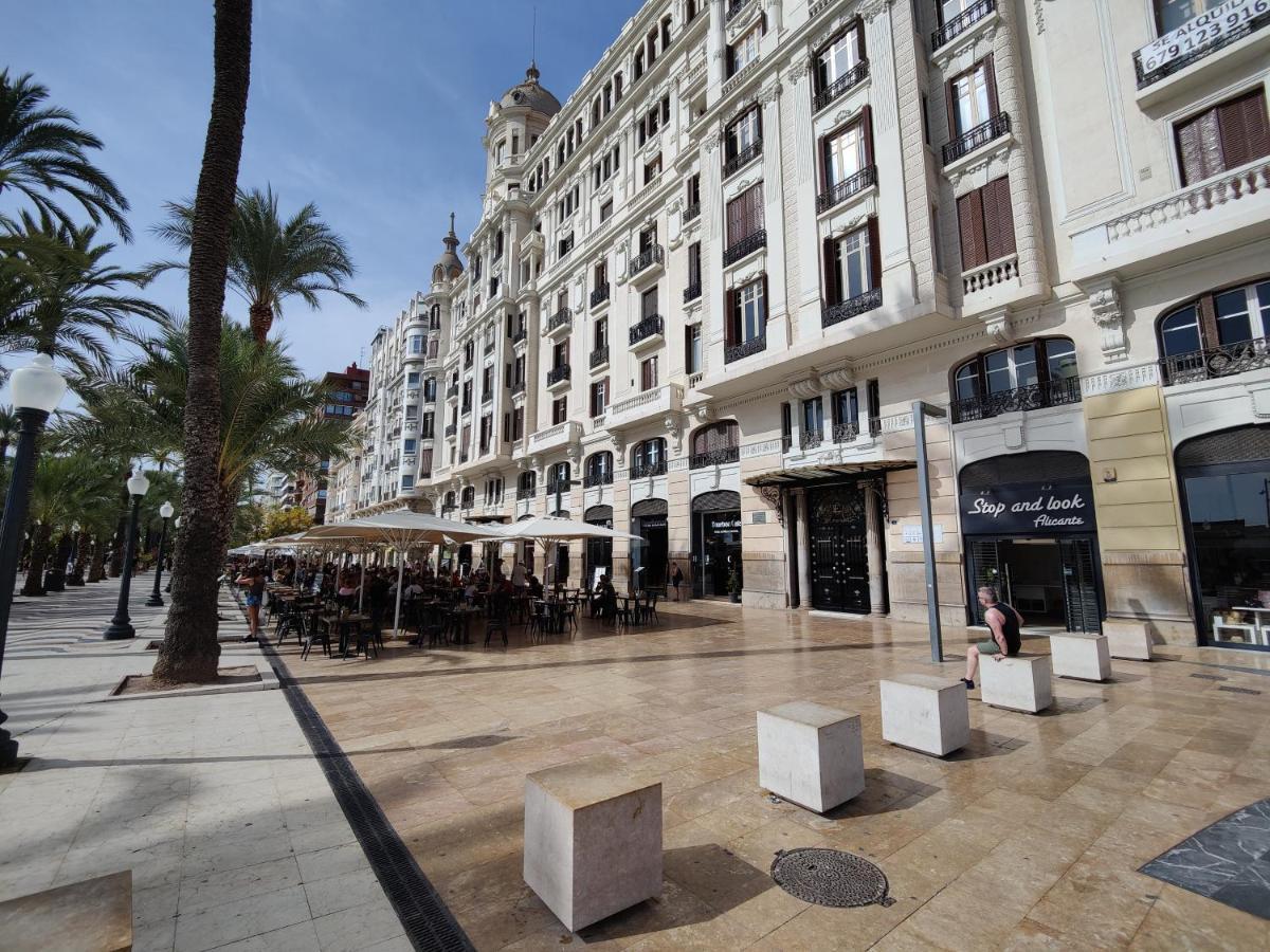 Carmen Old Town Apartments อาลิกันเต ภายนอก รูปภาพ